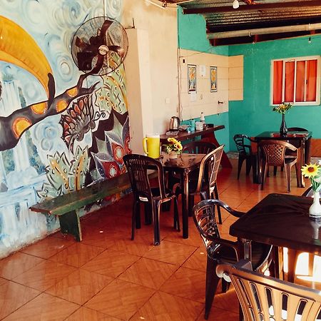 Hostel Loli Puerto Iguazu Exterior photo